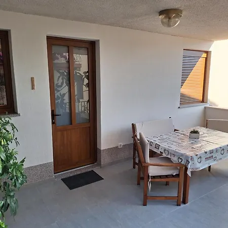 Appartement Mija With Free Parking In A Garage *